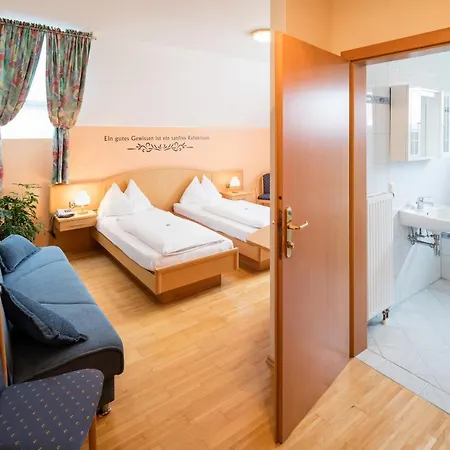 Zum Lustigen Steirer Hotel