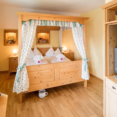 Hotel Zum Lustigen Steirer