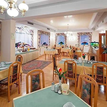 Zum Lustigen Steirer Hotel Bruck an der Mur