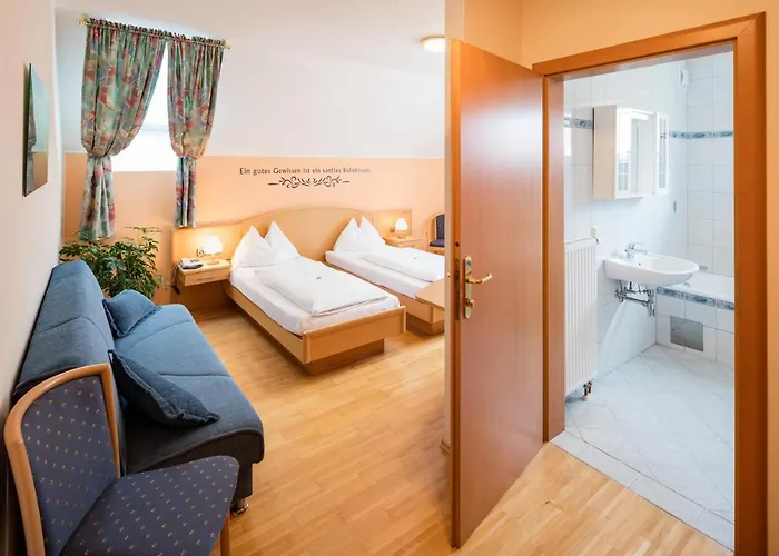 Zum Lustigen Steirer فندق